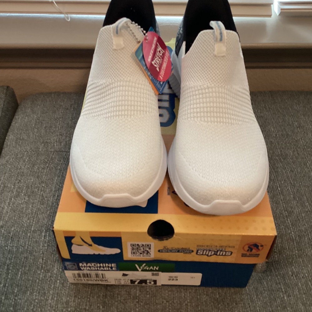 Skechers Women's Slip-Ins: Ultra Flex 3.0 - Full Flight Casual Sneakers,… - Picture 5 of 11